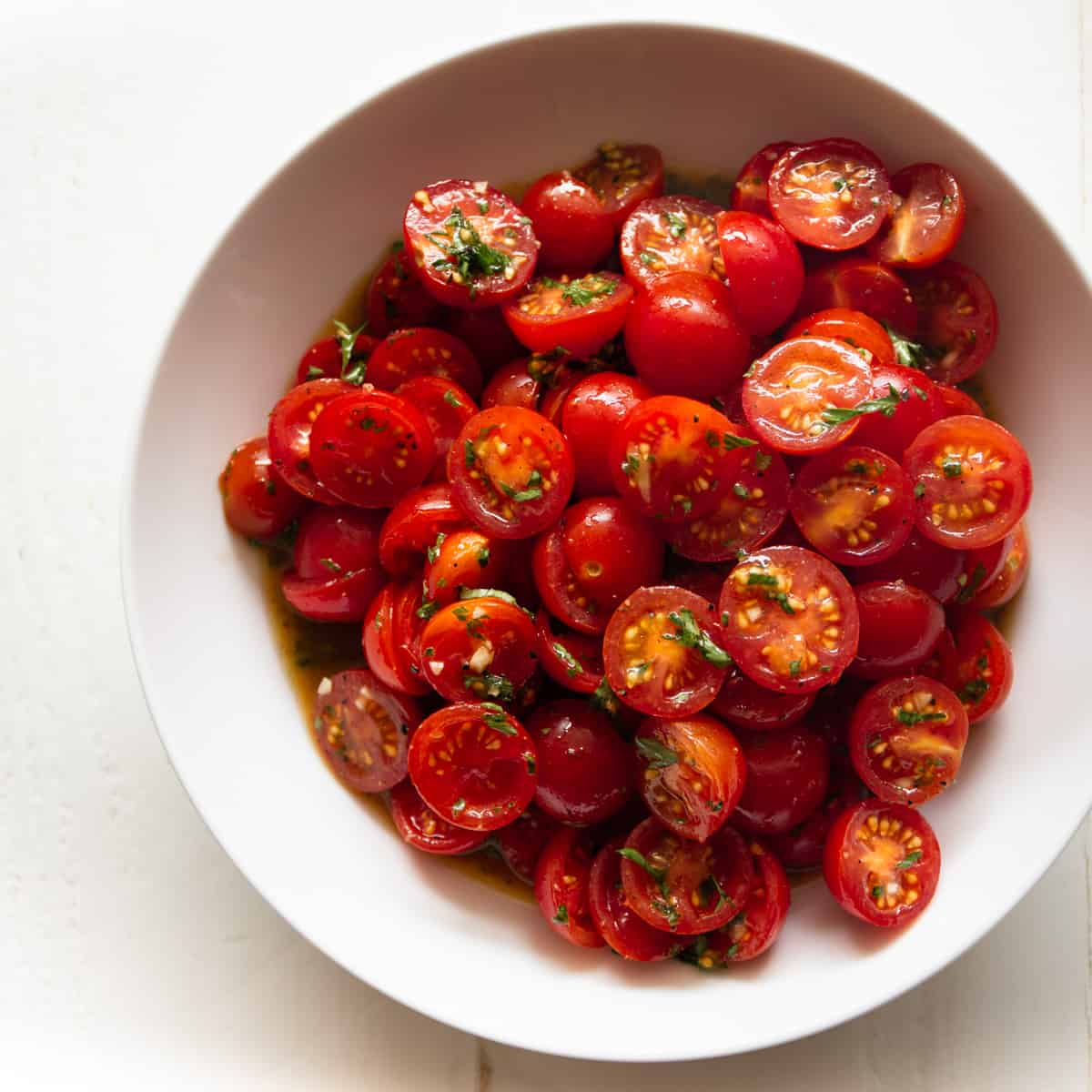 Simple Seasonal Tomato Salad